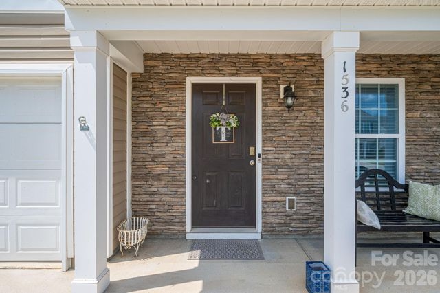 1536 Gaston Mountain Drive, Dallas, NC 28034