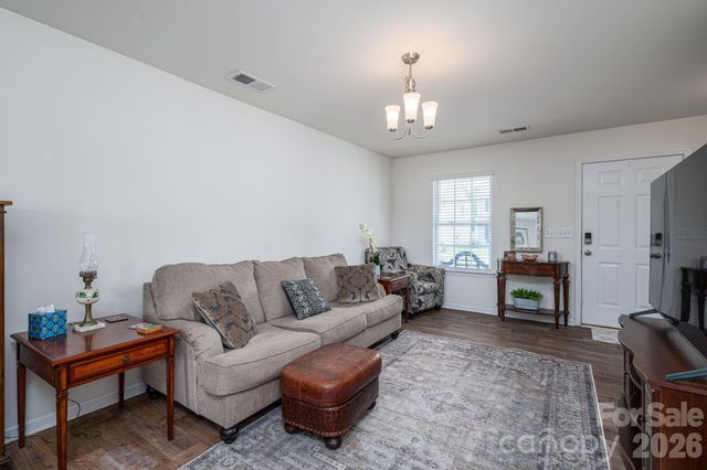1536 Gaston Mountain Drive, Dallas, NC 28034
