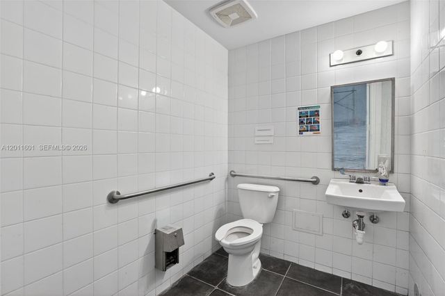 500 W Flagler Street, Miami, FL 33130