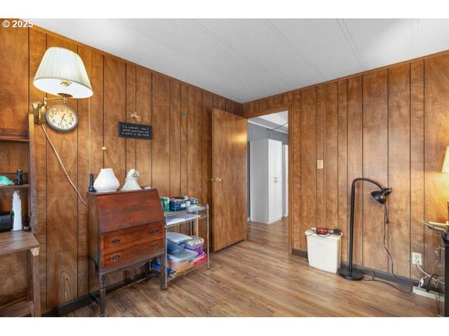 406 SHADOW RANCH Ln, Roseburg, OR 97470