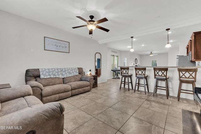 661 HUDDERSFIELD Street, El Paso, TX 79928