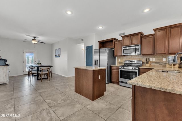 661 HUDDERSFIELD Street, El Paso, TX 79928