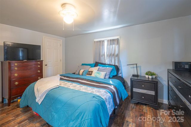 129 Lakeview Drive, Blacksburg, SC 29702