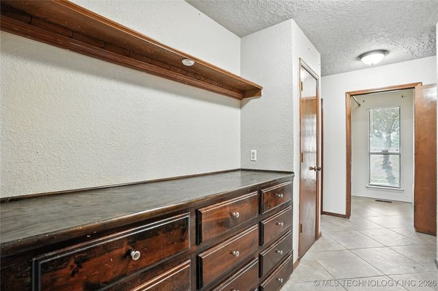 408 E Kingsport Street, Broken Arrow, OK 74011