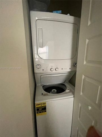 10437 NW 82nd St 1, Doral, FL 33178