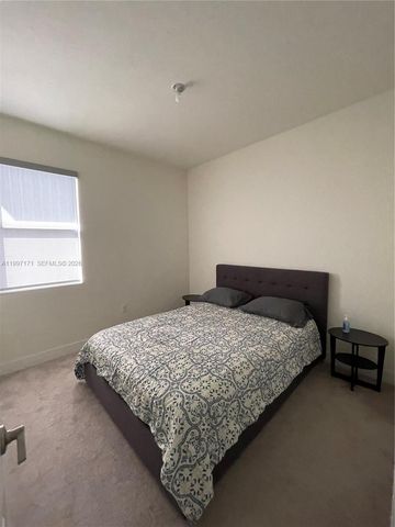 10437 NW 82nd St 1, Doral, FL 33178