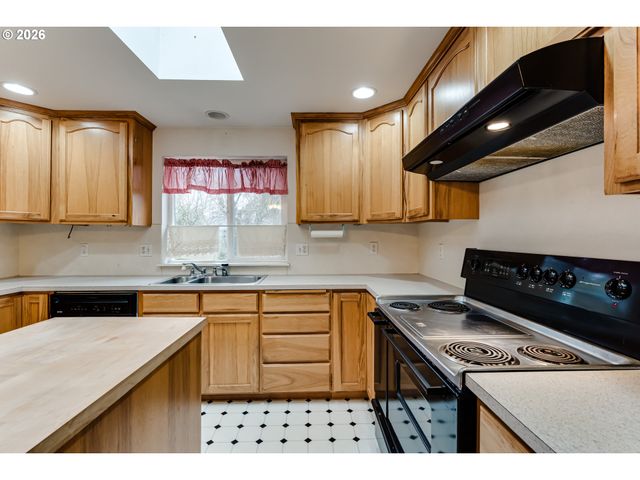 329 DEAN Ave, Eugene, OR 97404