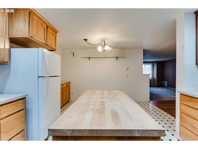 329 DEAN Ave, Eugene, OR 97404