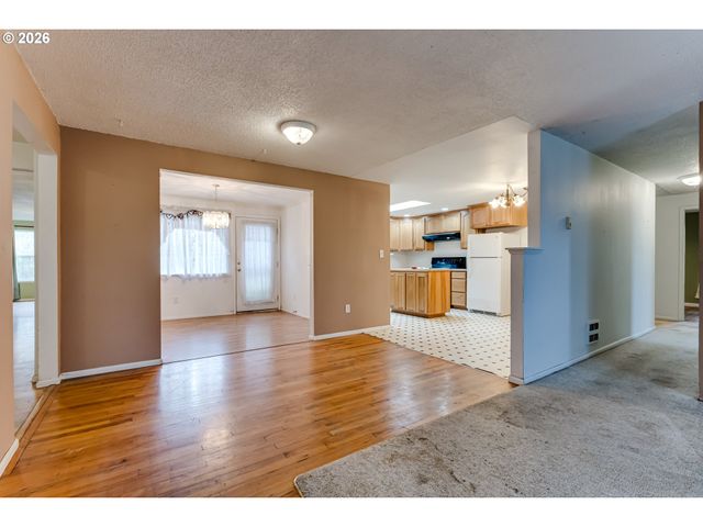 329 DEAN Ave, Eugene, OR 97404