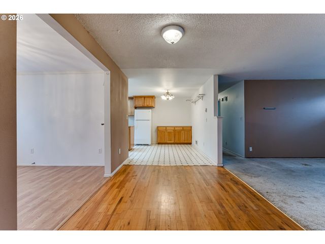 329 DEAN Ave, Eugene, OR 97404