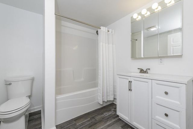 606 S Cogswell DRIVE, Silver Lake, WI 53170