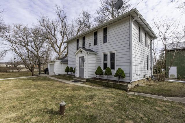 606 S Cogswell DRIVE, Silver Lake, WI 53170