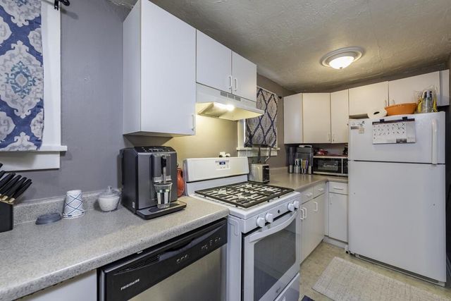 606 S Cogswell DRIVE, Silver Lake, WI 53170