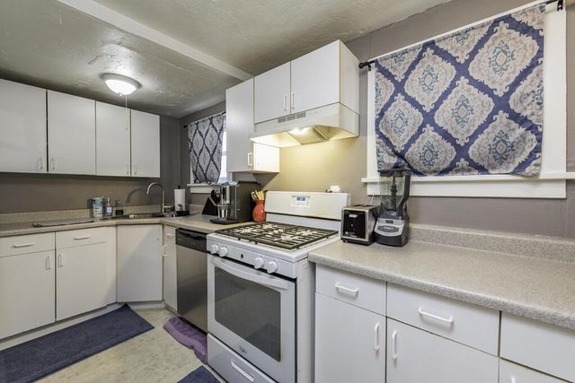 606 S Cogswell DRIVE, Silver Lake, WI 53170