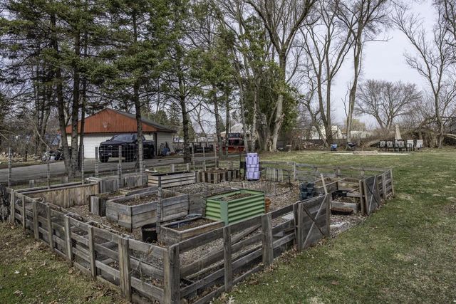 606 S Cogswell DRIVE, Silver Lake, WI 53170