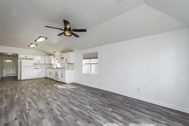 606 S Cogswell DRIVE, Silver Lake, WI 53170