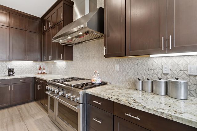4730 Holliday Ln, El Dorado Hills, CA 95762