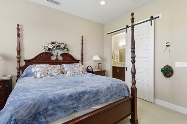 4730 Holliday Ln, El Dorado Hills, CA 95762
