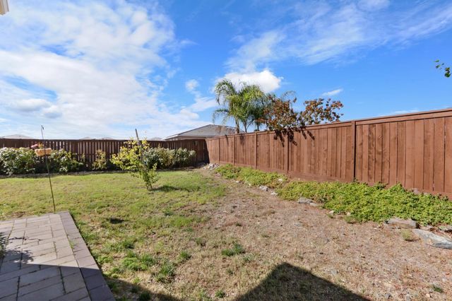 4730 Holliday Ln, El Dorado Hills, CA 95762