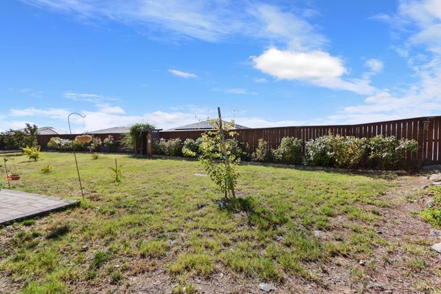 4730 Holliday Ln, El Dorado Hills, CA 95762