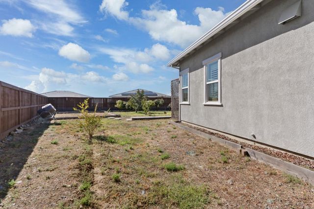 4730 Holliday Ln, El Dorado Hills, CA 95762