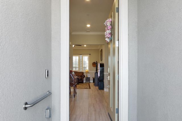 4730 Holliday Ln, El Dorado Hills, CA 95762