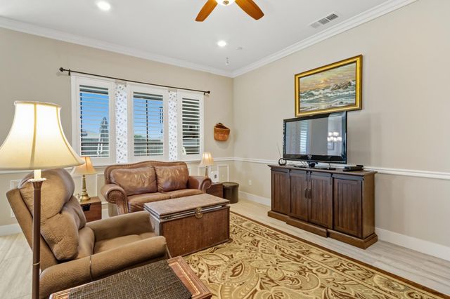 4730 Holliday Ln, El Dorado Hills, CA 95762