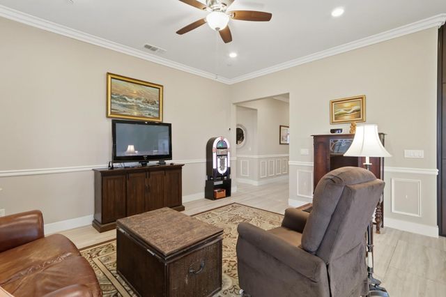 4730 Holliday Ln, El Dorado Hills, CA 95762
