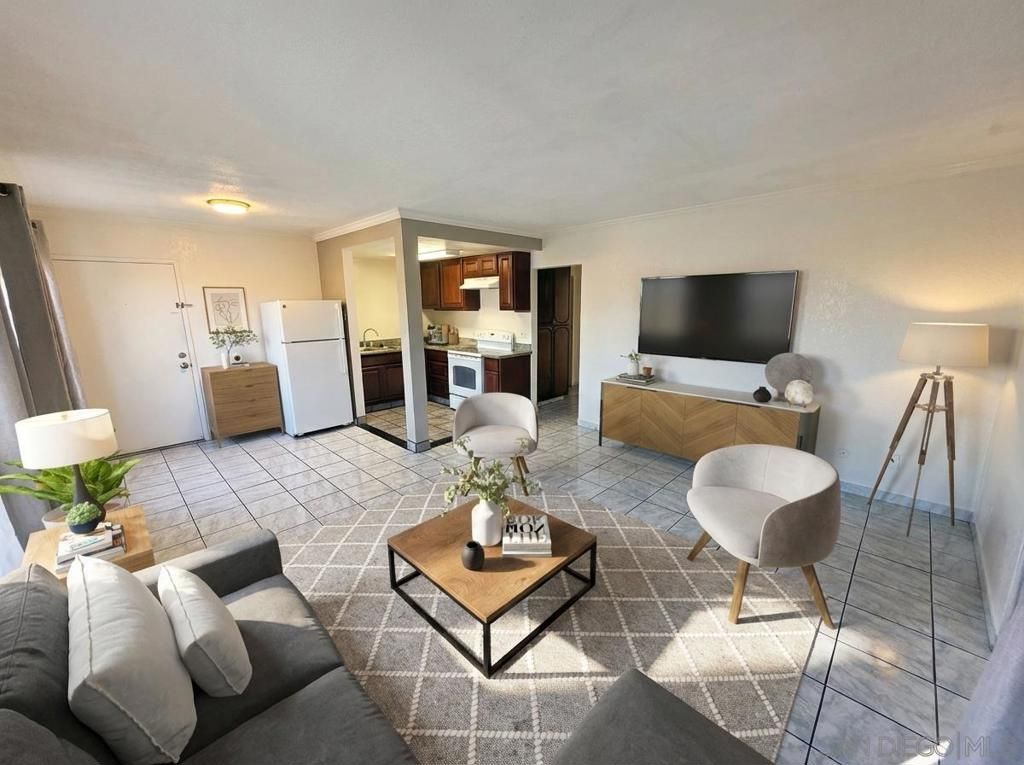 4056 Van Dyke Ave 4, San Diego, CA 92105