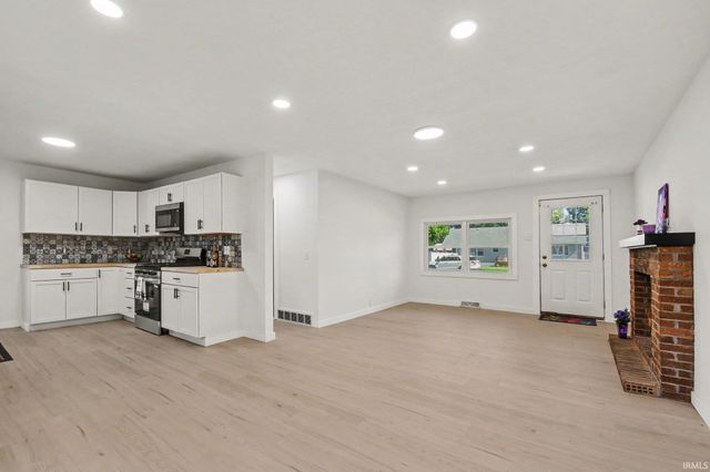 2005 Panama Street, Mishawaka, IN 46544