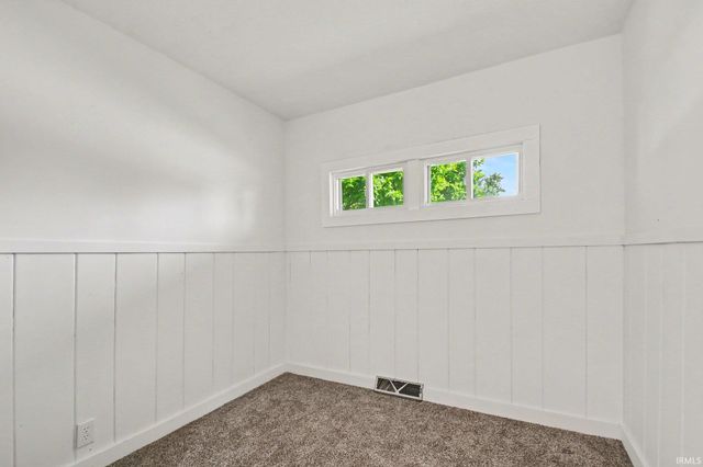 2005 Panama Street, Mishawaka, IN 46544