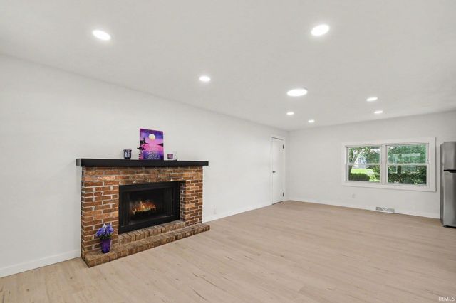 2005 Panama Street, Mishawaka, IN 46544