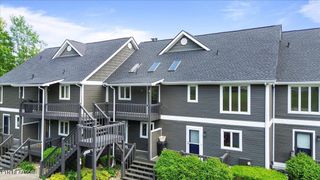 700 Shanghai Landing Lane 11, Lafollette, TN 37766
