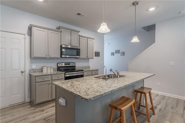 3631 Abbey Way, Gainesville, GA 30507