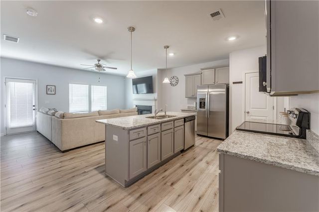 3631 Abbey Way, Gainesville, GA 30507