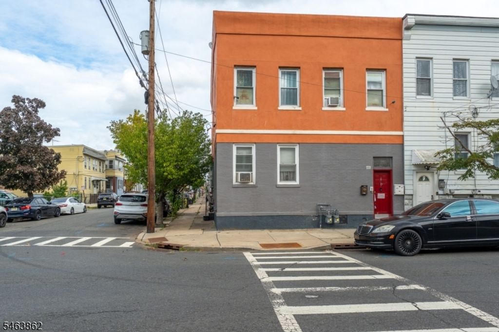655 4Th Ave, Elizabeth City, NJ 07202 — photo 2