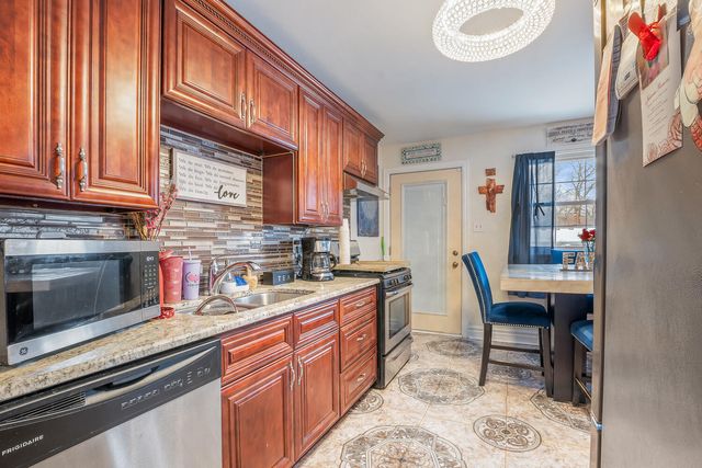 3030 N Lake Park Avenue, Hobart, IN 46342