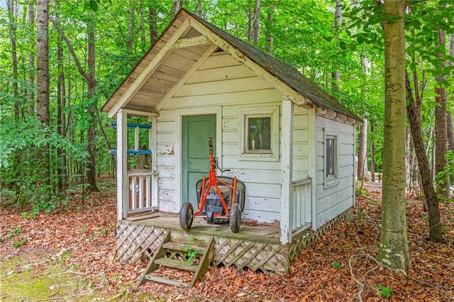 277 Still Meadows Lane, Lexington, NC 27292