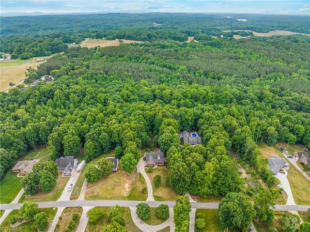 277 Still Meadows Lane, Lexington, NC 27292