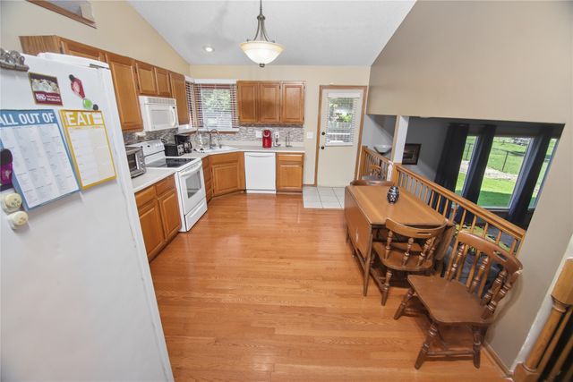 344 58th Court, West Des Moines, IA 50266