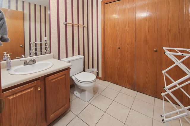 344 58th Court, West Des Moines, IA 50266