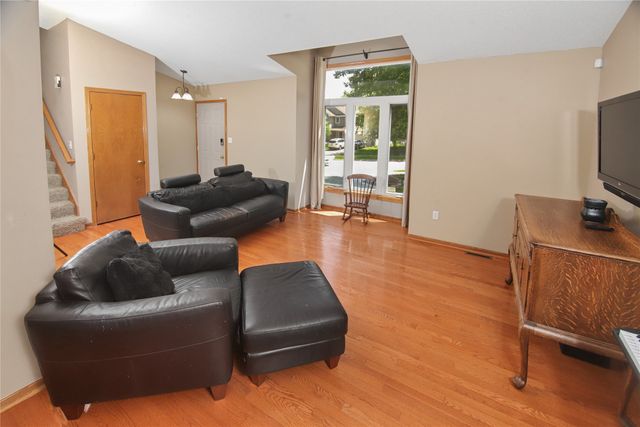 344 58th Court, West Des Moines, IA 50266