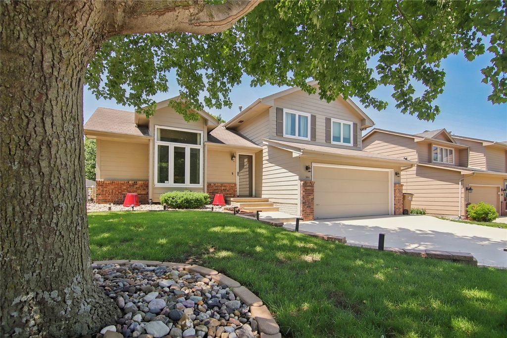 344 58th Court, West Des Moines, IA 50266