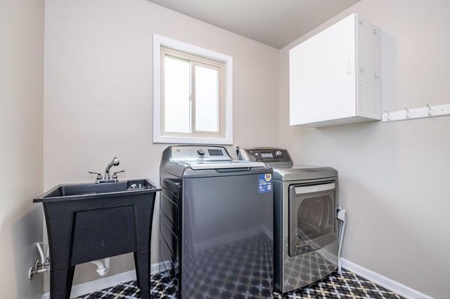 41870 Antoinette Court, Clinton Township, MI 48038
