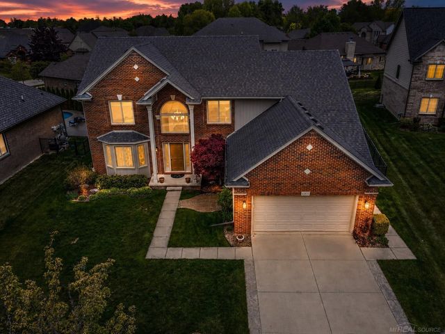 41870 Antoinette Court, Clinton Township, MI 48038