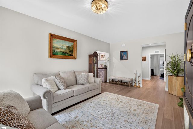 440 Oswego Court, Greenville, SC 29607