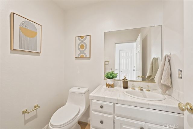 15539 Woodruff 7, Bellflower, CA 90706