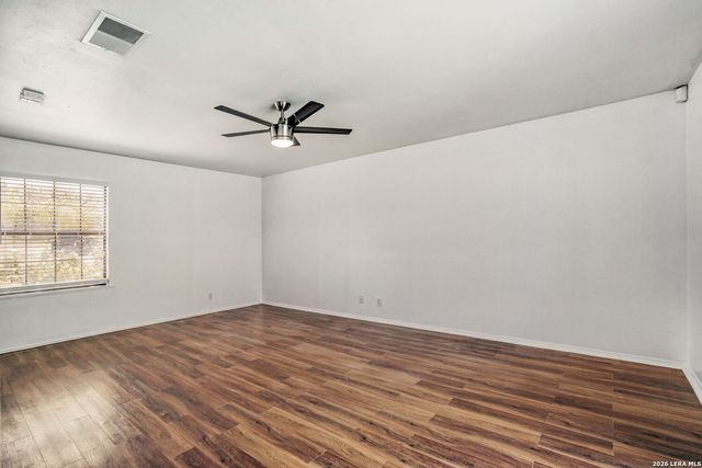 9106 windgarden, Windcrest, TX 78239