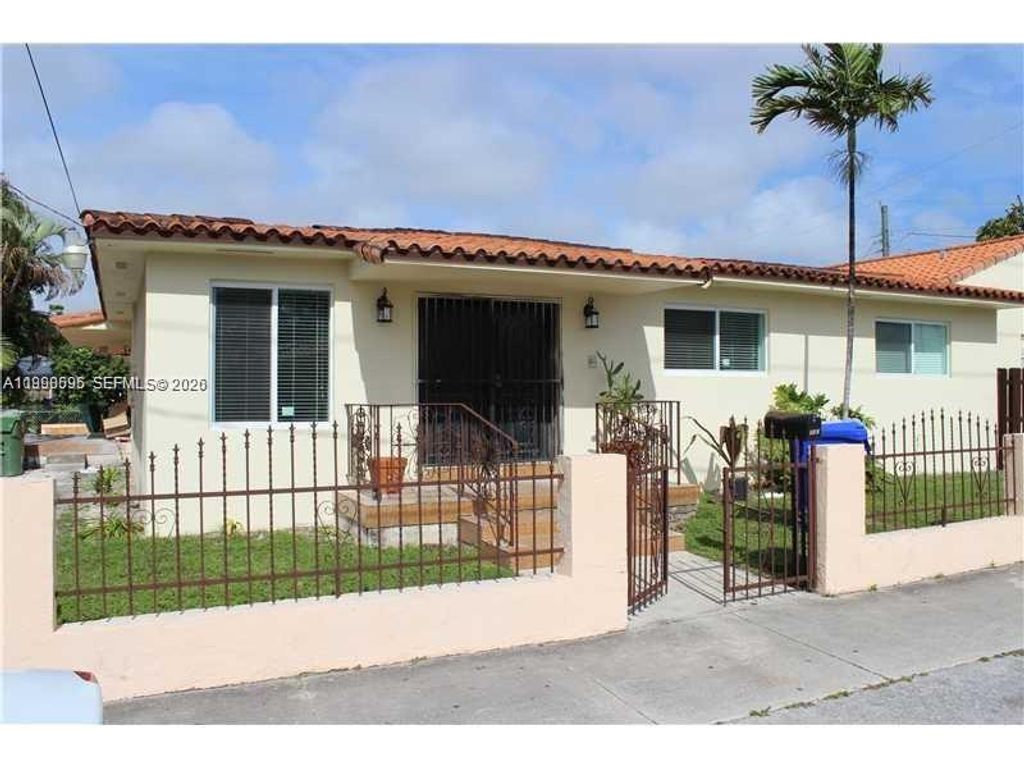 500 NW 43rd Court back, Miami, FL 33126