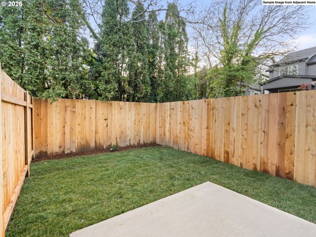 4532 Sw Garden Home Rd, Portland, OR 97219